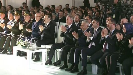 إردوغان يهاجم ماكرون بشأن الأطلسي معتبرا أنه "في حالة موت دماغي"