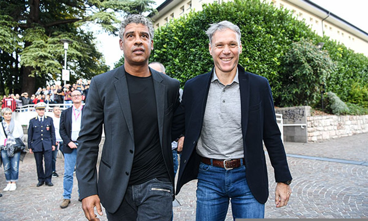 Rijkaard e van Basten: "Il Milan merita di stare sempre al top"