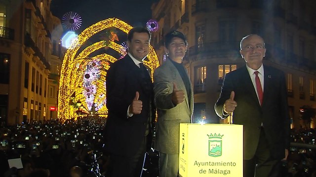 Moreno y Banderas inauguran el alumbrado navideño de Málaga