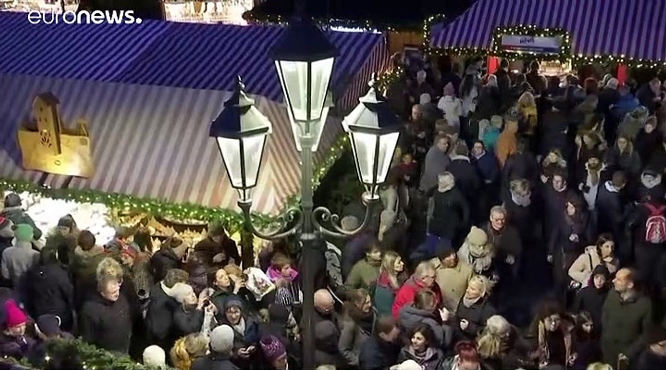 'Christkind' Benigna (17) begeistert Nürnberger