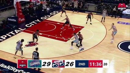 Max Montana attacks the rim!