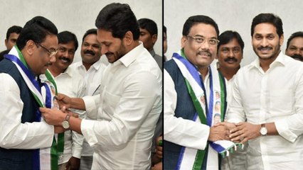 AP SC ST Commission Former Chairman Karem Sivaji Joins YSRCP || Oneindia Telugu