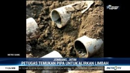 Pipa Tersembunyi yang Alirkan Limbah Belerang dan Klorin ke Sungai Jombang Ditemukan