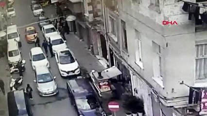 İstanbul-beyoğlu'nda 4 kişinin yaralandığı silahlı saldırı kamerada