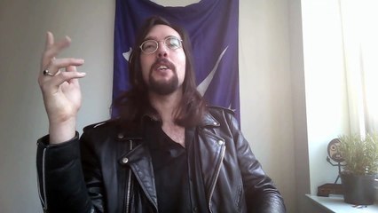 Hong Kongers Wave the US Flag as US Leftists Promote Communism