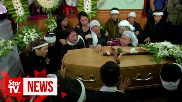 Family of 19-year-old Vietnamese victim in British truck deaths receive her body