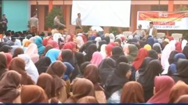 Polres Garut Beri Penyuluhan Antiradikalisme pada Santri Milenial