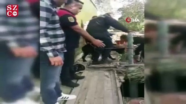 Kuyuya düşen köpeğini kurtarmak isterken kuyuda mahsur kaldı