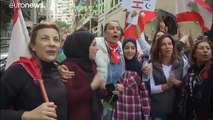 نساء لبنان خرجن مجددا إلى شوارع بيروت رفضا للطائفية والعودة للحرب الأهلية