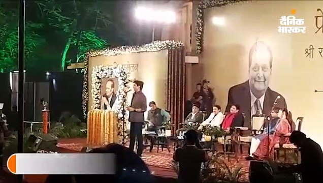 आज भी आदम की बेटी हंटरों की जद में है, हर गिलहरी के बदन पर धारियां होंगी जरूर : कुमार विश्वास 