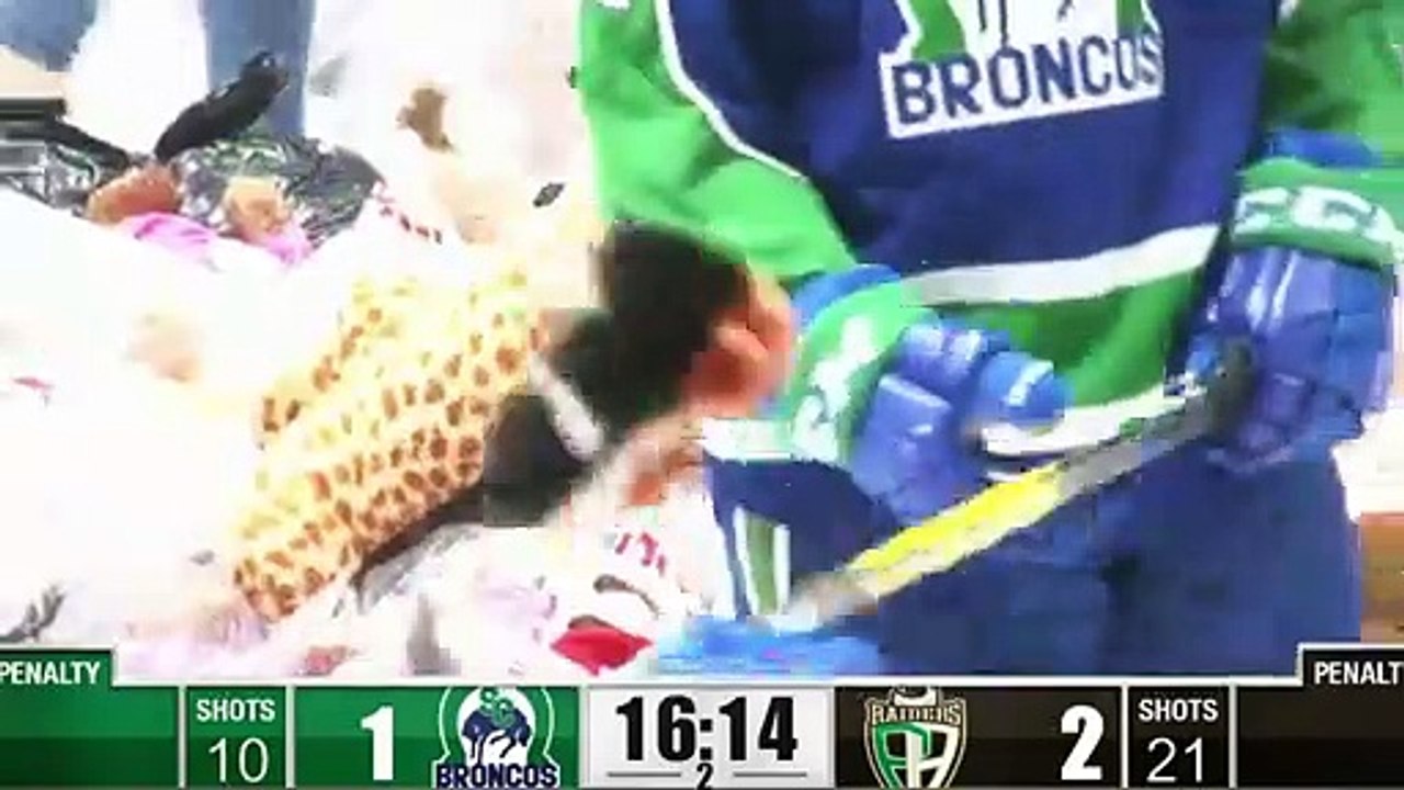 2019 Teddy Bear Toss: Swift Current Broncos