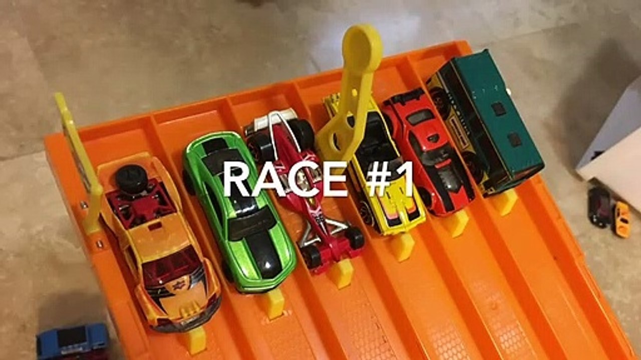 6 Lane Hot Wheels Race- Best of the Best - Toy Racing