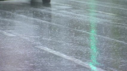 [날씨] 오늘 전국 곳곳 비...비 그치고 기온 '뚝' / YTN