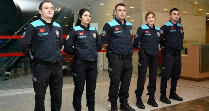 İçişleri Bakanı Soylu talimat verdi! Pasaport polislerinin kıyafetleri değişti