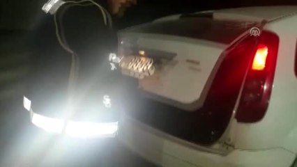 Takibe alınan otomobilden 161 şişe kaçak içki çıktı