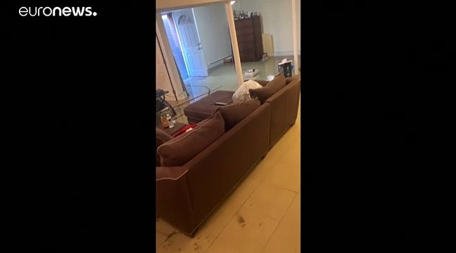 نيويورك: مئات المنازل تغرق في مياه الصرف الصحي والروائح الكريهة تزكم أنوف السكان