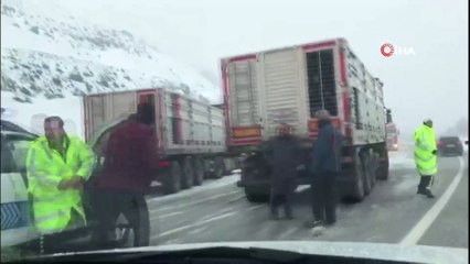 Çamlıbel geçidinde kar engeli