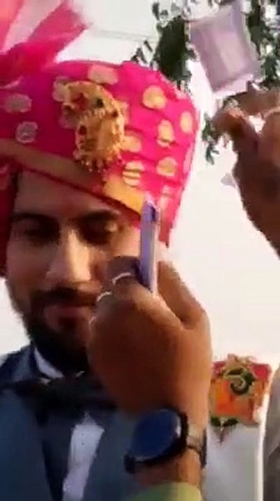 Around 90 Lakh rupee notes showered in wedding