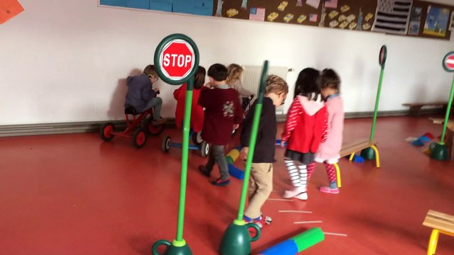 Parcours avec engins roulants et piétons (niveau1).3