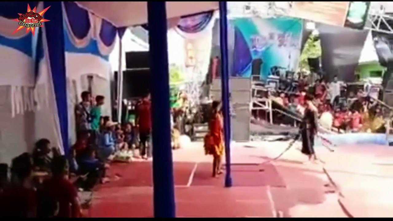 Detik-detik musibah pangggung kuda lumping ambruk