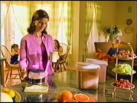 (December 1, 2001) WCBS-TV CBS 2 New York Commercials
