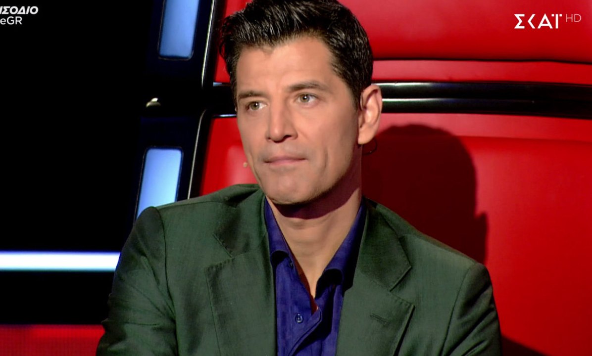 The Voice: Η ανακοίνωση του Σάκη στην παίκτρια που αντιμετωπίζει πρόβλημα υγείας-Συγκίνηση στο πλατό