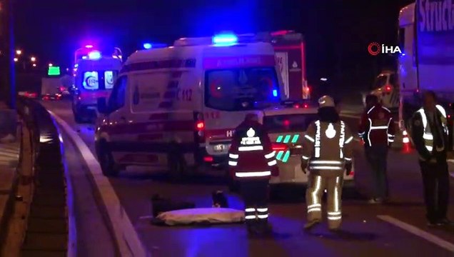 TEM Otoyolu Küçükçekmece Mevkiinde Trafik Kazası; 2 Ölü, 1 Yaralı