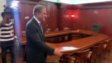 Pakistan Dışişleri Bakanı Kureyşi, Sri Lankalı mevkidaşıyla görüştü