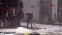 Bingöl karlıova'da kar ve tipi; 10 köy yolu ulaşıma kapandı