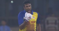 Twitter Brutally Trolls Ravichandran Ashwin For Doing A Mushfiqur Rahim | Oneindia Malayalam