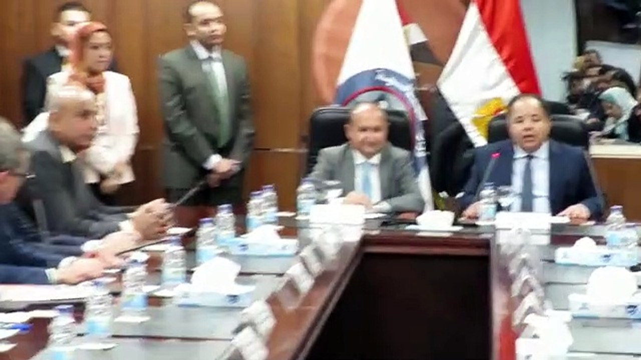 المالية:تسوية المستحقات المتأخرة لتسع شركات مصدرة لدى صندوق تنمية الصادرات