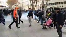 Vídeo viral: La Policía francesa tira al suelo a una anciana durante una carga contra manifestantes en Marsella