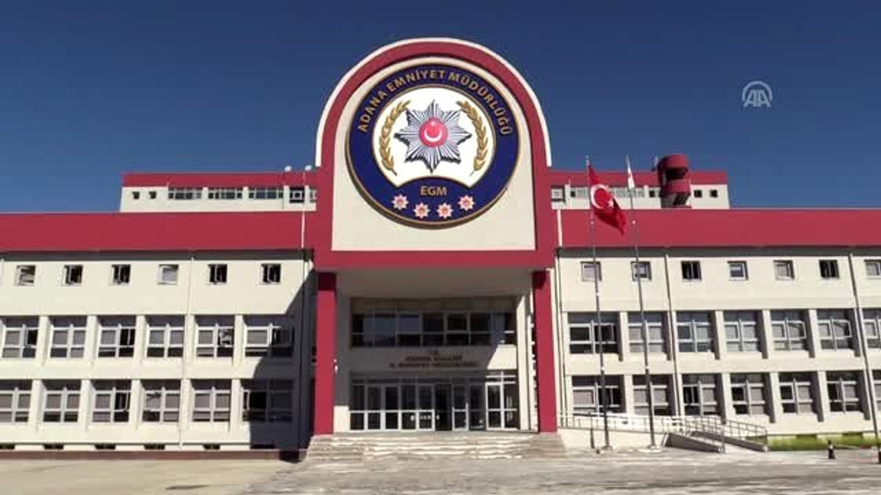 Tırda mobilyalar arasına gizlenmiş 721 kilo 600 gram esrar bulundu (2)