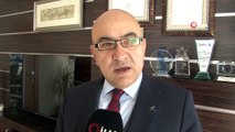 Erciyes’te kar sevinci... İşletmeciler yağan karda yuvarlandı, yüzünü karla yıkadı