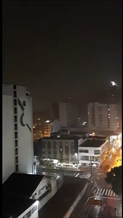 Raio atinge o Convento da Penha em Vila Velha