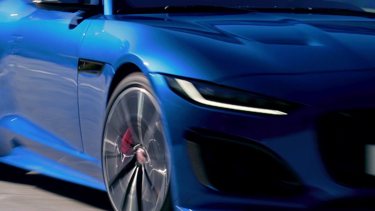 Jag_F-TYPE_R_21MY_Location_Hero_Film_02.12.19 (1)