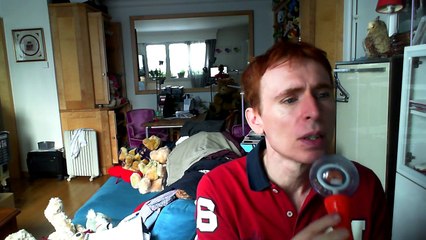 Wiwi égratigne "feelings" d'Hayley Kiyoko