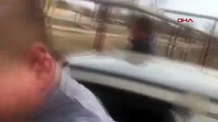 Yine alkollü sürücü... Polisi böyle sürükledi