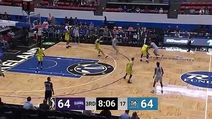 Caleb Martin throws it down!