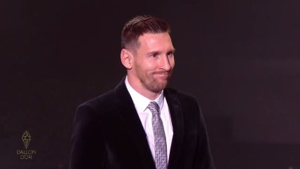 Leo Messi recibe el Balón de Oro 2019
