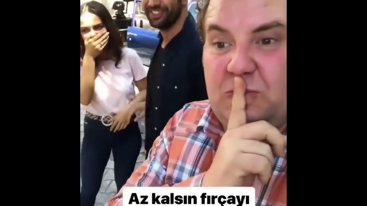 مسلسل لا احد يعلم الحلقة 25 ضحكة سيفدا الجميلة، دويغو ترقص مع الطيار