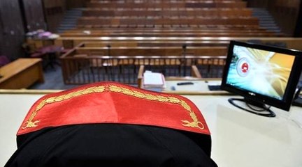 Görevde yükselmelerine karar verilen hakim ve savcıların listesi Resmi Gazete'de yayımlandı