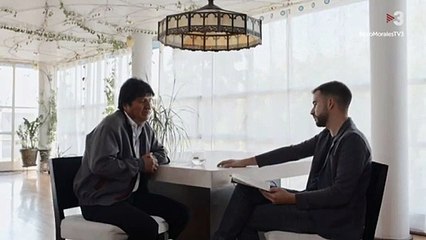 La cara de estreñido de este presentador de la TV3 cuando Evo Morales le dice que en Bolivia no apoya la independencia