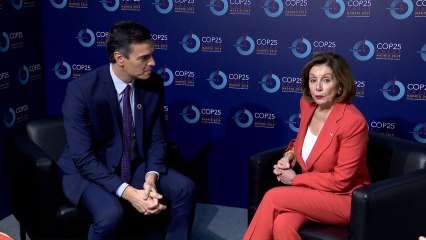 Sánchez mantiene una reunión bilateral con Nancy Pelosi