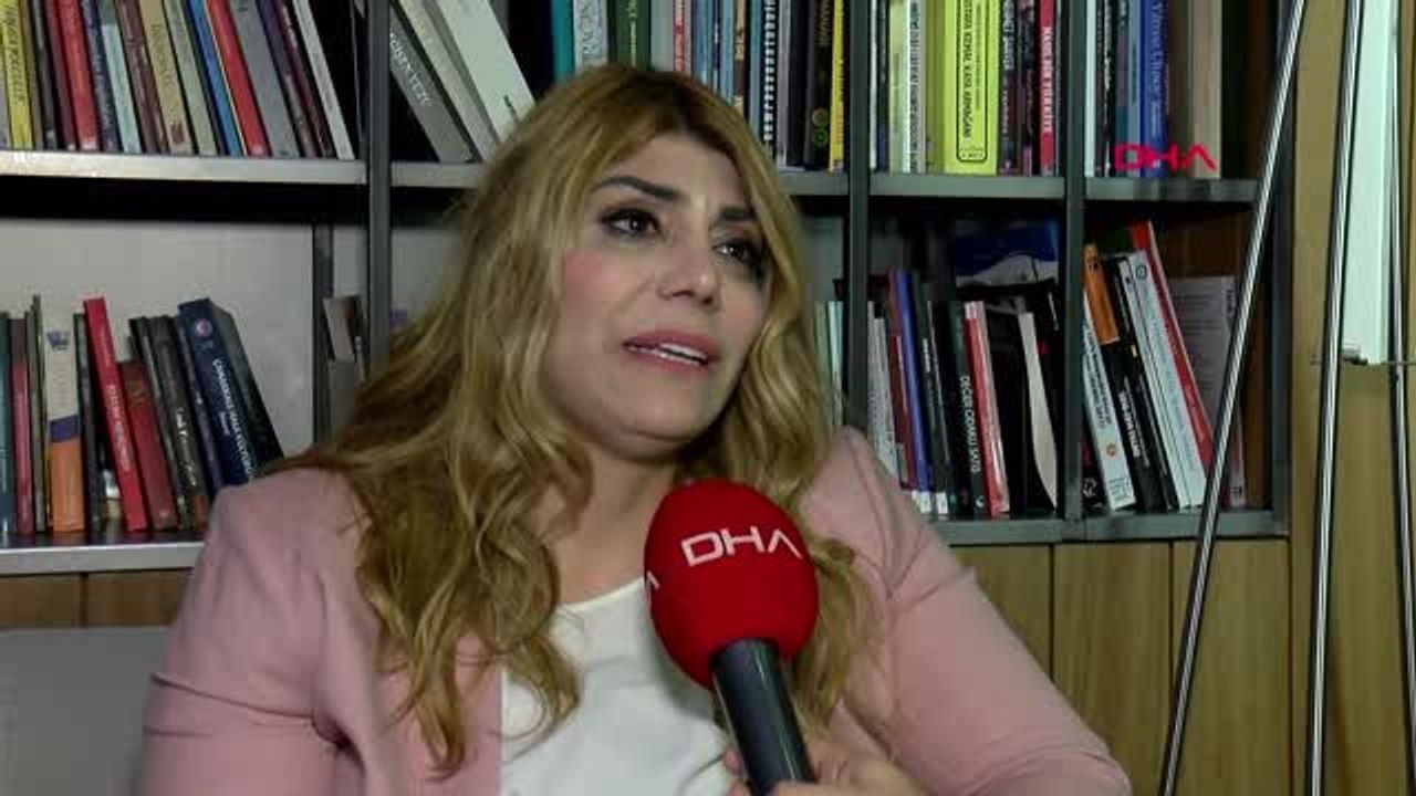 Spor süper lig'in ilk kadın başkanı berna gözbaşı ofsaytı neden bileyim ki, oyuncu bilsin, hakem...