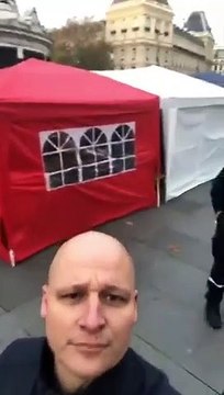 Des pompiers installent un campement à Paris pour dénoncer leurs conditions de travail