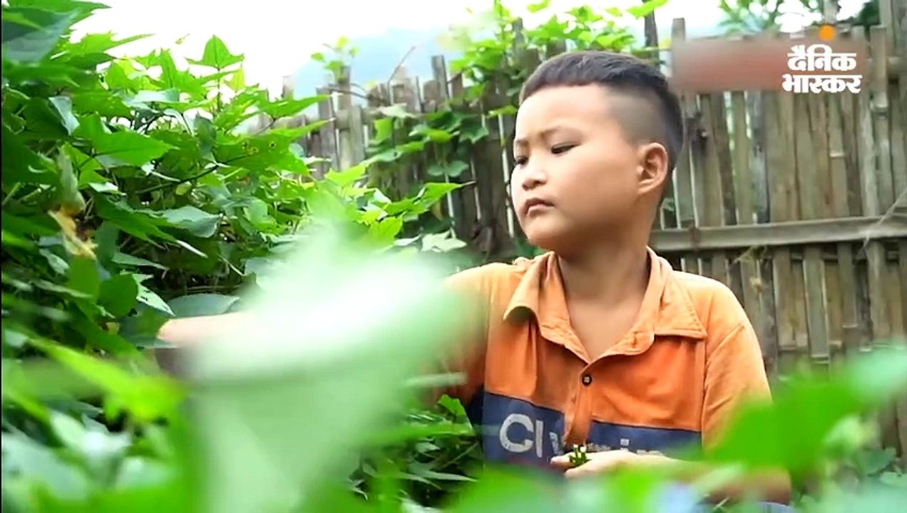 खुद खेती कर पेट पालता है 10 साल का अनाथ बच्चा