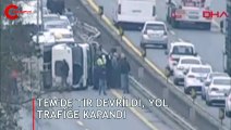 TEM’de TIR devrildi, yol trafiğe kapandı