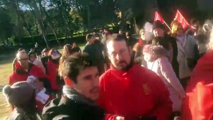 La 'huida' de los tres consejeros del Gobierno de Chivite durante el homenaje a la bandera de Navarra