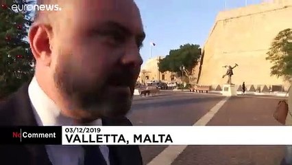 Tojást kapott a máltai igazságügyi miniszter